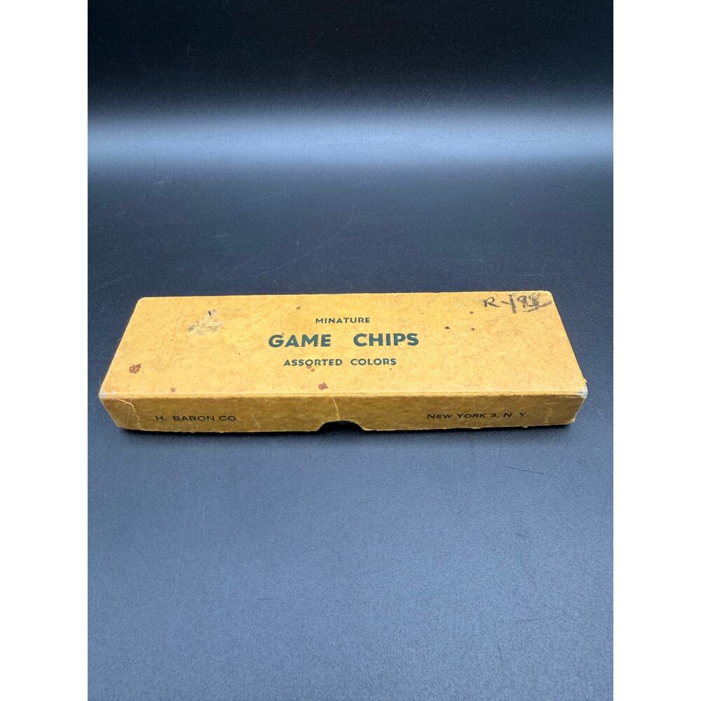 Vintage 200 Poker Game Chips Bakelite Clay Composite Chips Boxed Set 7/8 inch - Picture 3 of 7